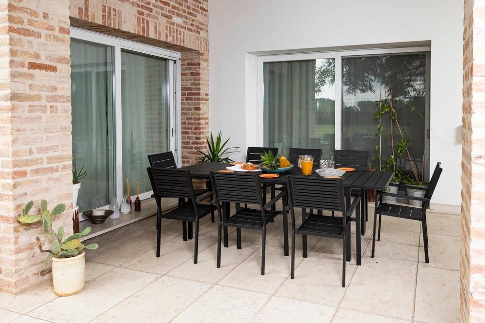 Mesa Rectangular Extensible 180/240x90 Cm Para Exteriores/jardín En Acero Pintado Con Tapa De Polietileno Efecto Madera Thomas XL Antracita