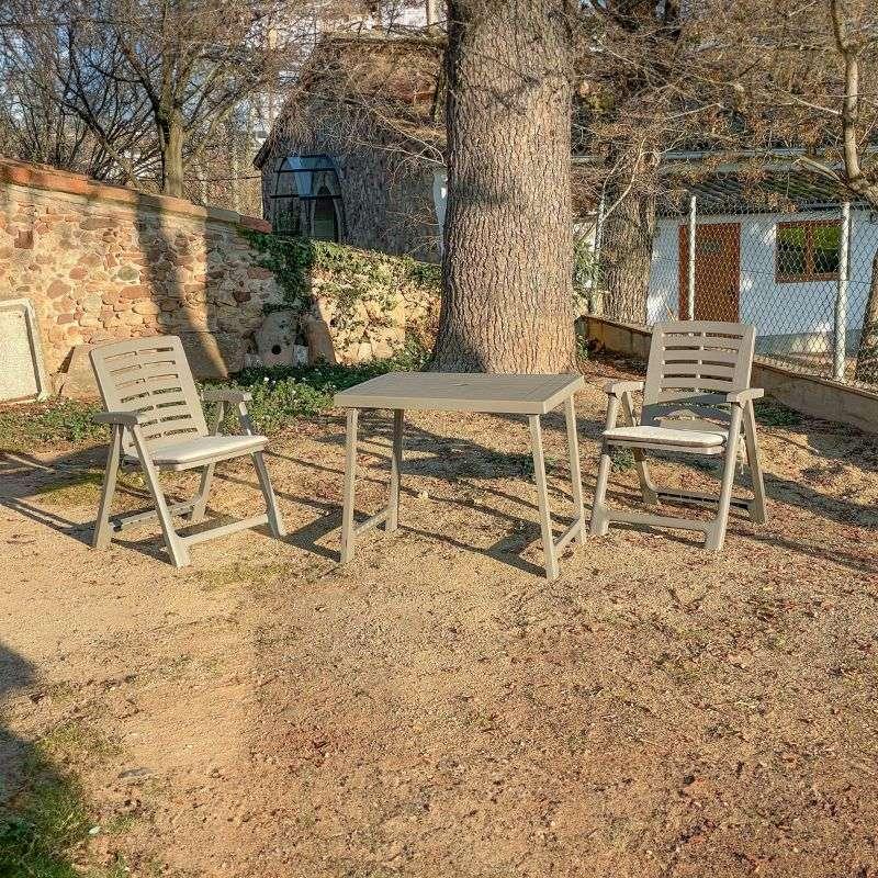 Pack De Muebles De Jardín Pik-Nik Estilo Moderno En Color Marrón Con Mesa Plegable Y 2 Sillas Plegables De Exterior