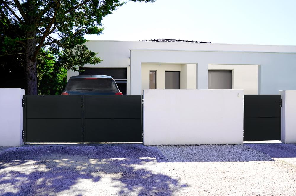 Puerta Abatible De Acero NALI 3m Alt.120cm Negro Mate