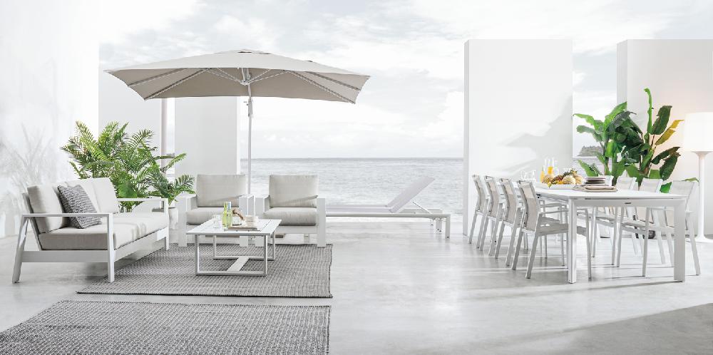 Salón Con Sillones Y Mesa Blanca "Baltic" Con Estructura De Aluminio Para Terraza Y Jardín