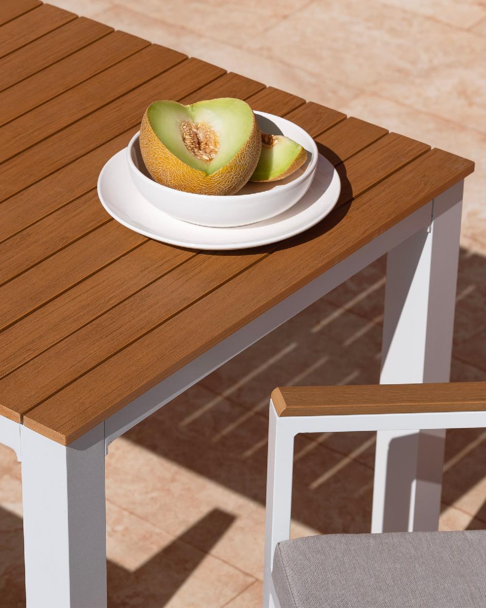 Set Jardin Mesa 130x70 Y 4 Sillas Con Cojín Aluminio Blanco - Osaka