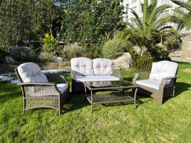 Sofa + 2 Sillas + Mesa de Ratan PE Modelo YYTBST-SF