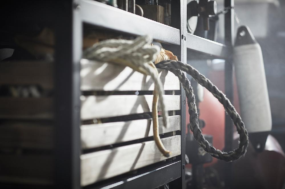 IKEA BROR Balda Negro 84x39 Cm