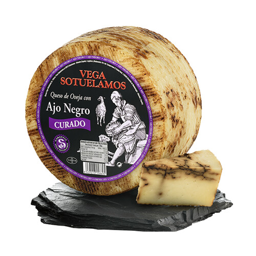 Alcampo VEGA SOTUELAMOS Queso de oveja curado con ajo negro VEGA SOTUELAMOS Cuña de 200g