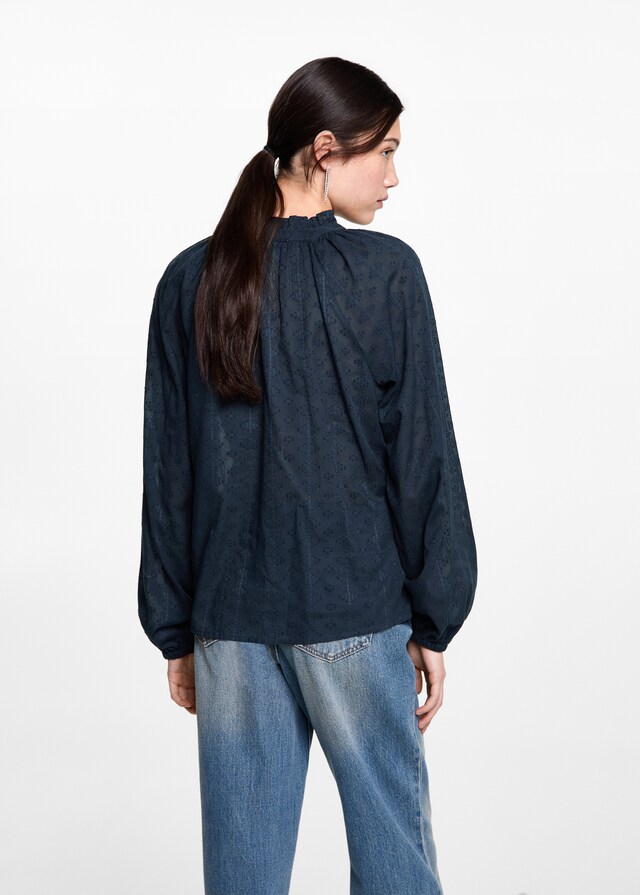 Mango Blusa Bordada Textura