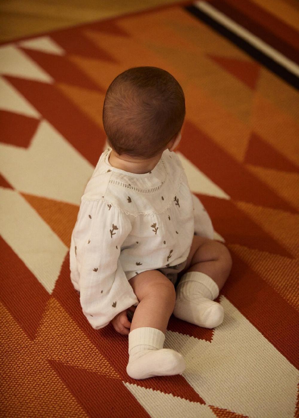 Mango Blusa bordado floral