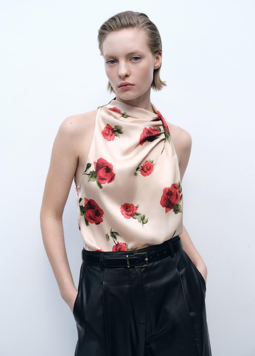 Mango Blusa satinada floral