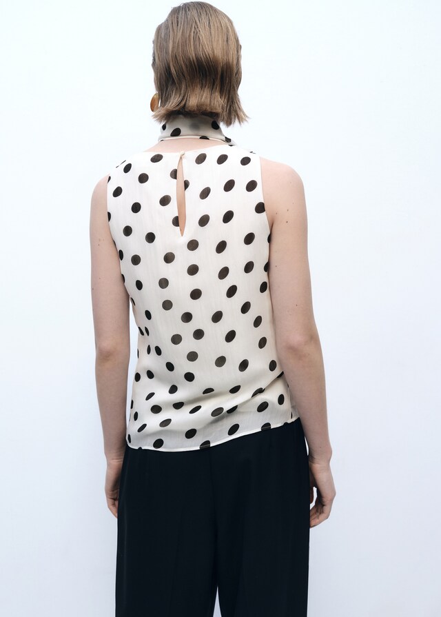 Mango Blusa Topos Cuello Envolvente