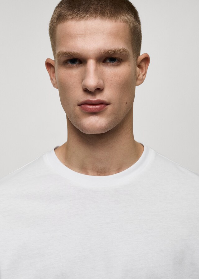 Mango Camiseta 100% Algodón Slim Fit