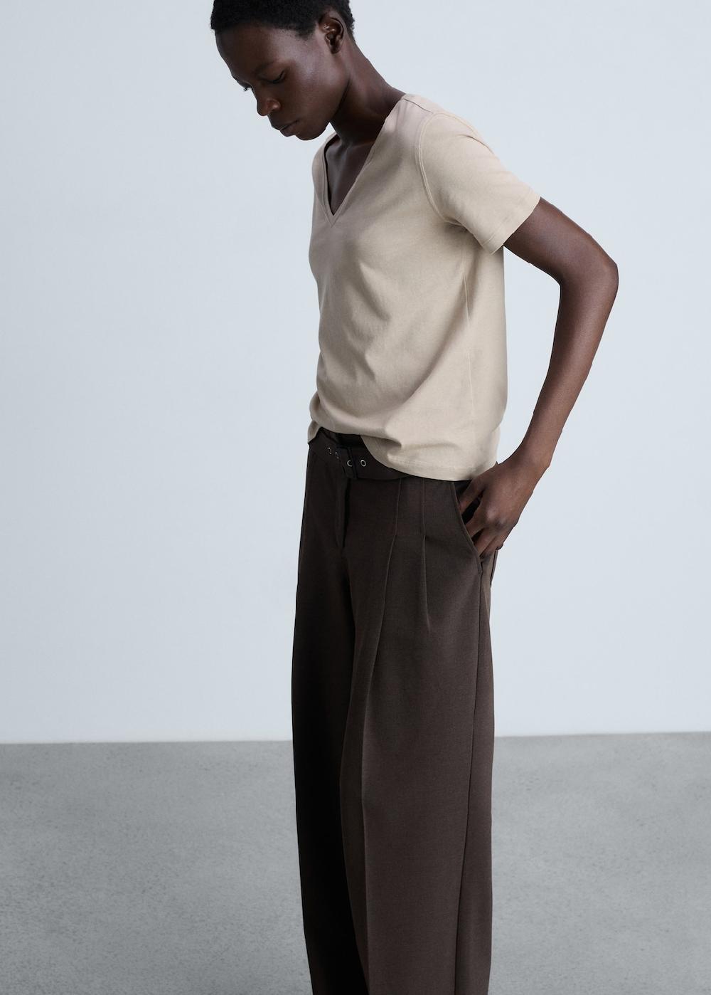 Mango Camiseta algodón cuello pico