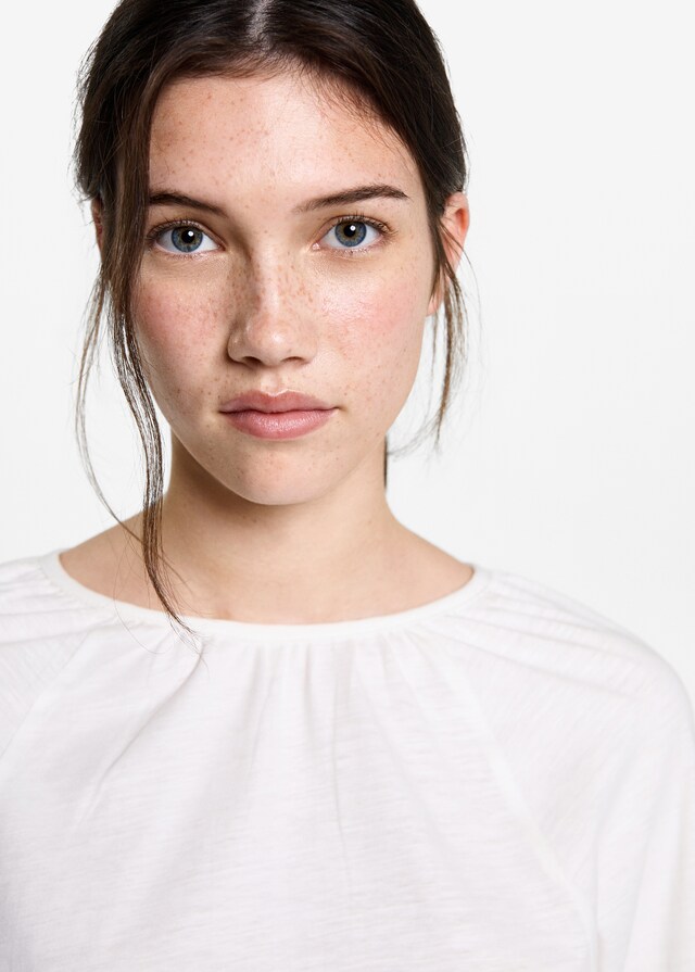 Mango Camiseta Cuello Fruncido