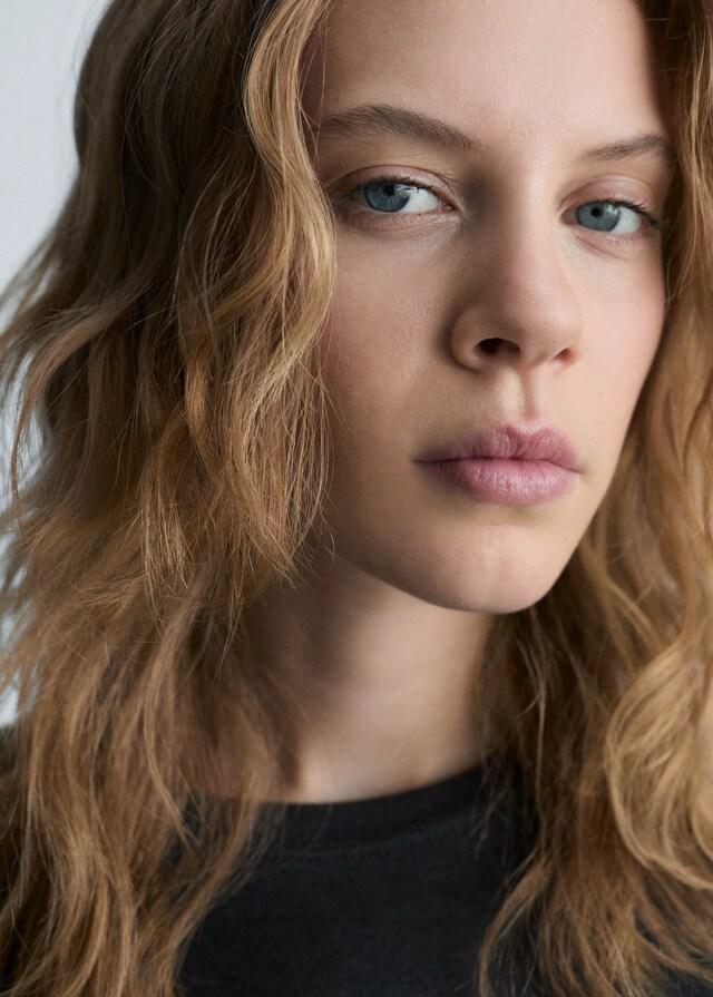 Mango Camiseta Fina Cuello Redondo