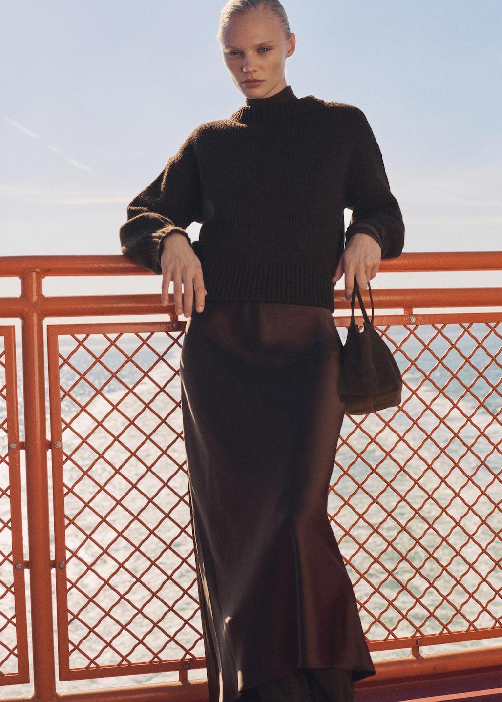 Mango Falda midi satinada