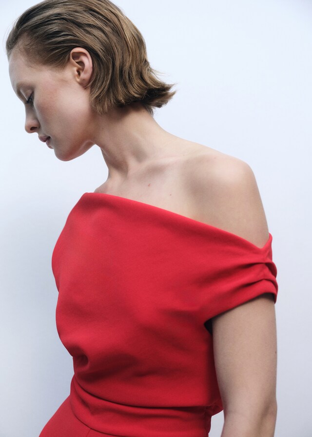 Mango Mono Largo Asimétrico Drapeado