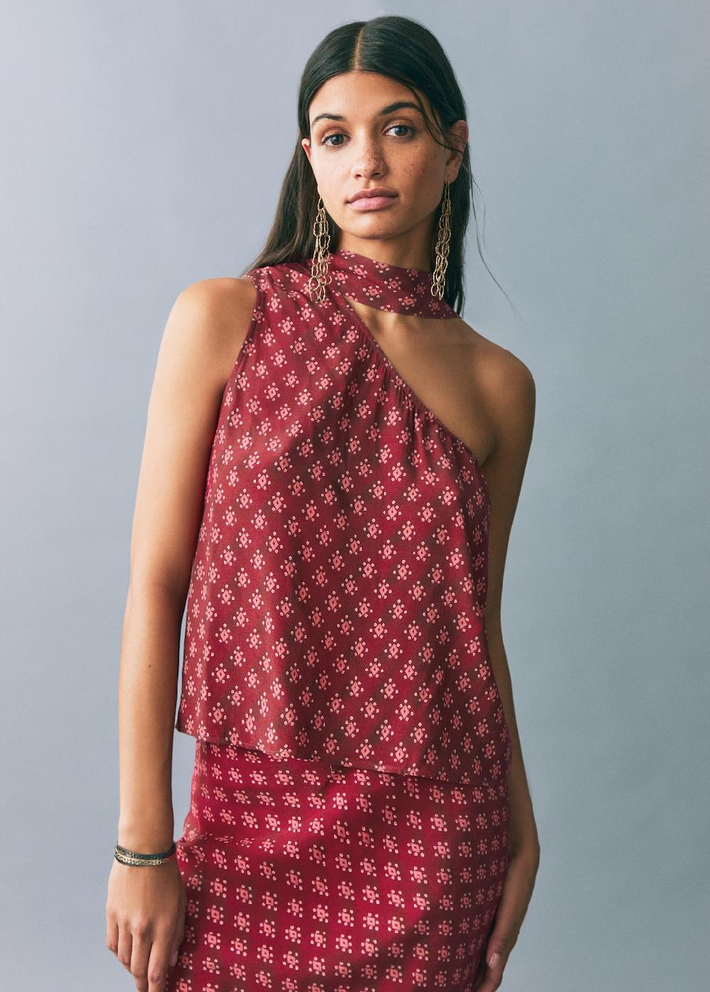 Mango Top asimétrico estampado