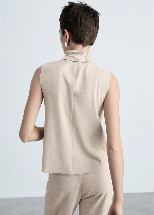 Mango Top Punto Cuello Alto