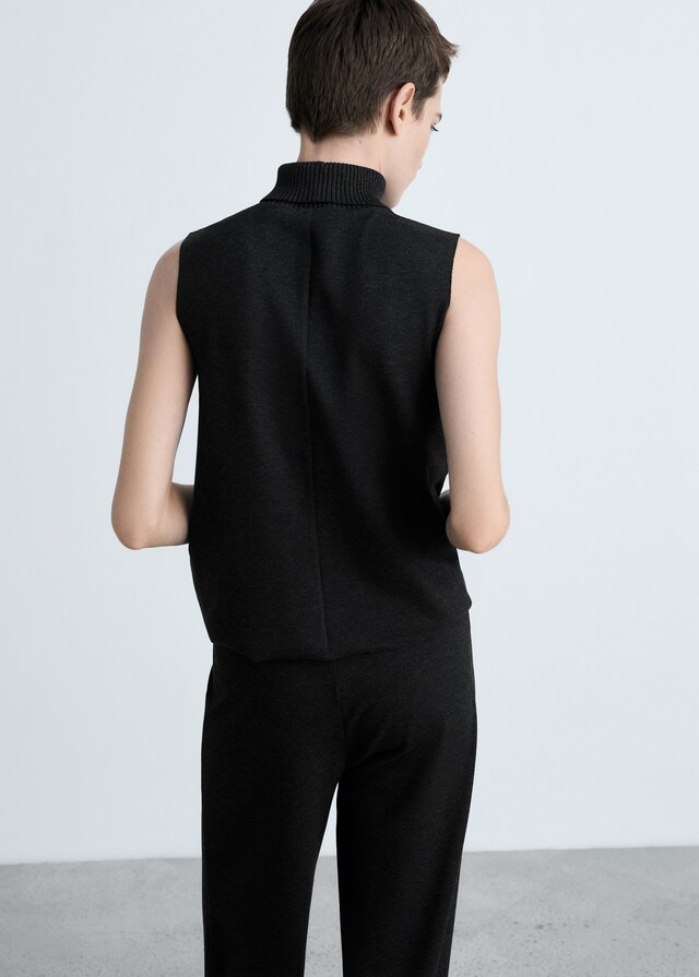 Mango Top Punto Cuello Alto