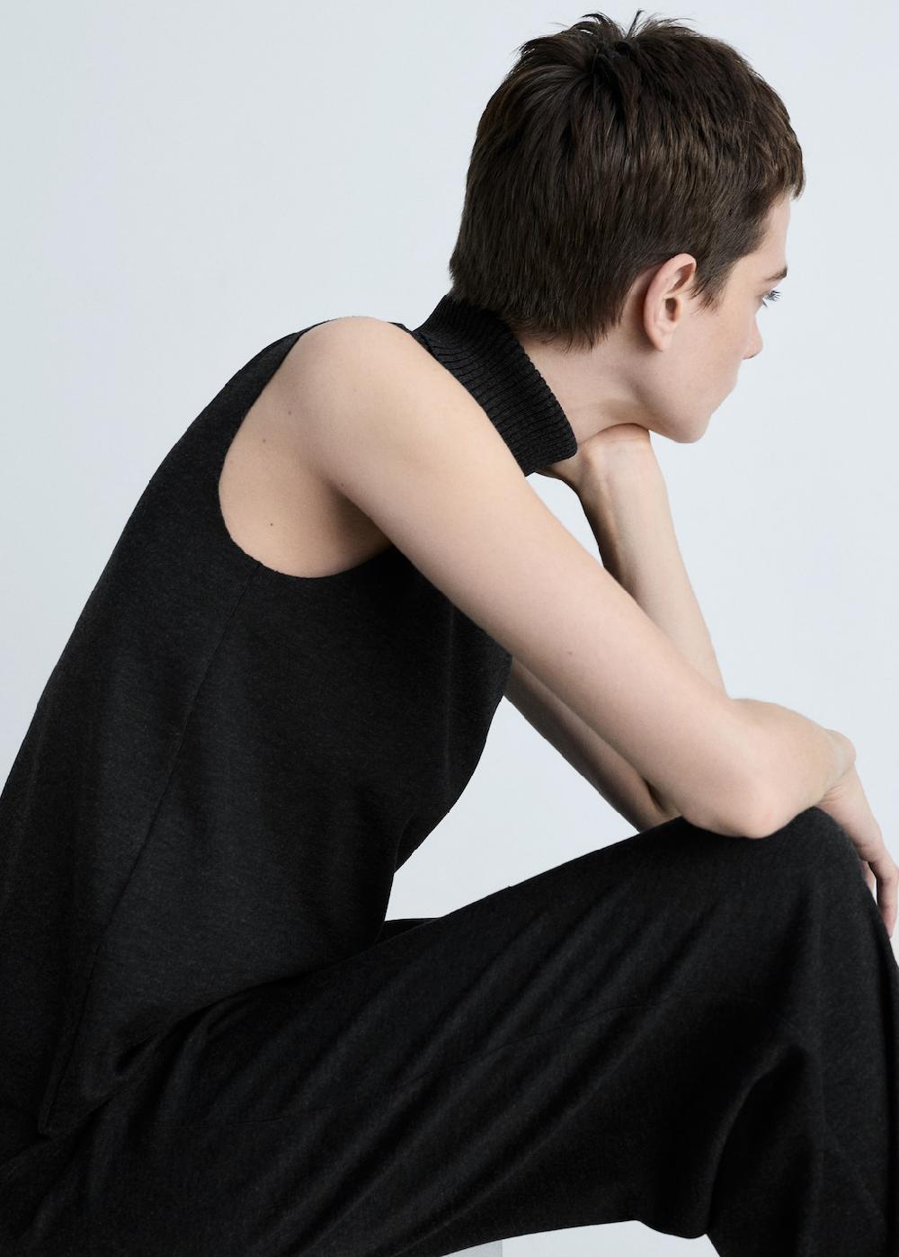 Mango Top punto cuello alto