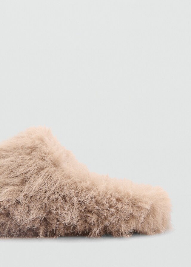 Mango Zapatilla Efecto Pelo