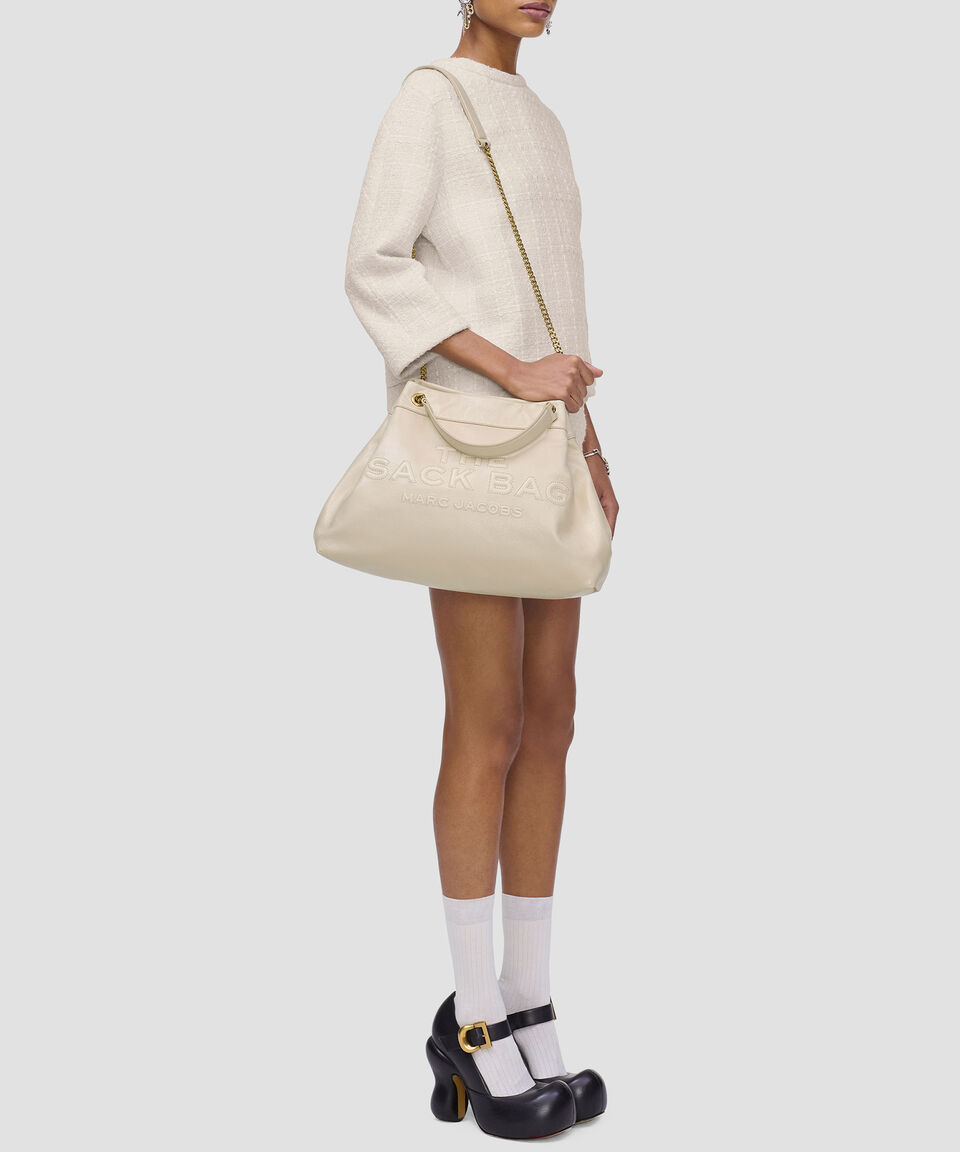 Marc Jacobs Bolsa Bucket Beige En Piel The Large Chain Mujer