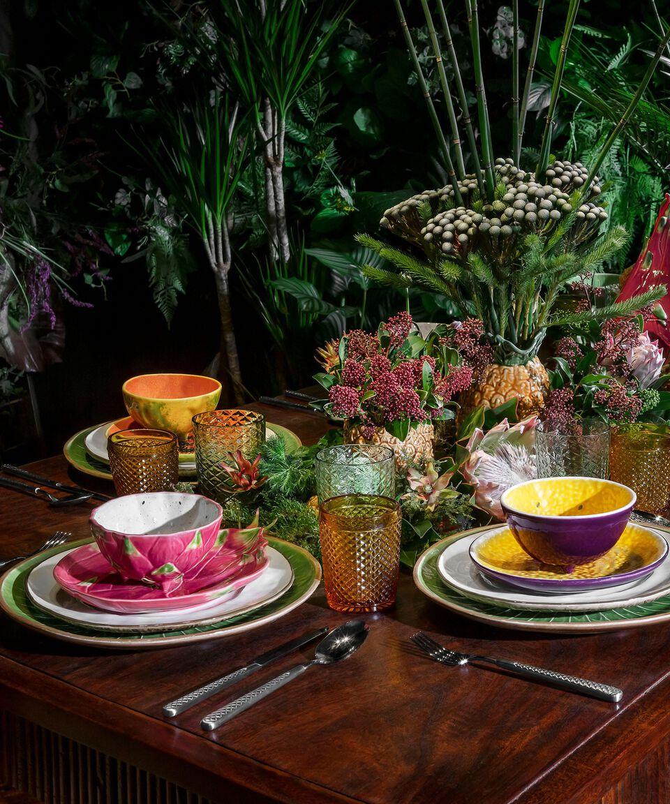 Bordallo Pinheiro Plato Para Postre Chirimoya