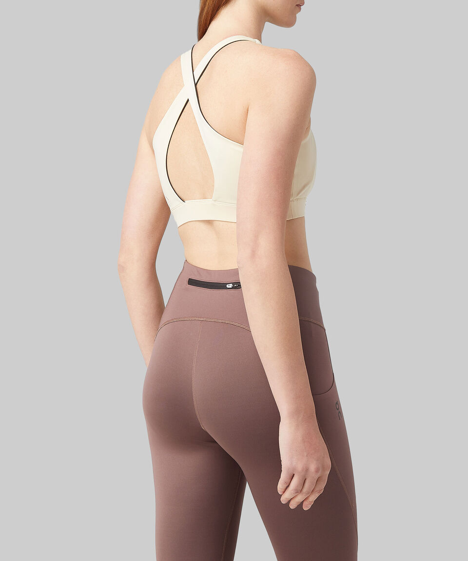 Born Top Deportivo Fiorella Mujer