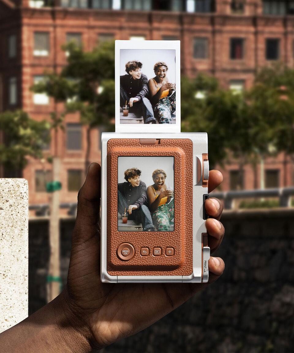 Fujifilm Cámara Instantánea Híbrida Fuji Instax Mini Evo Café