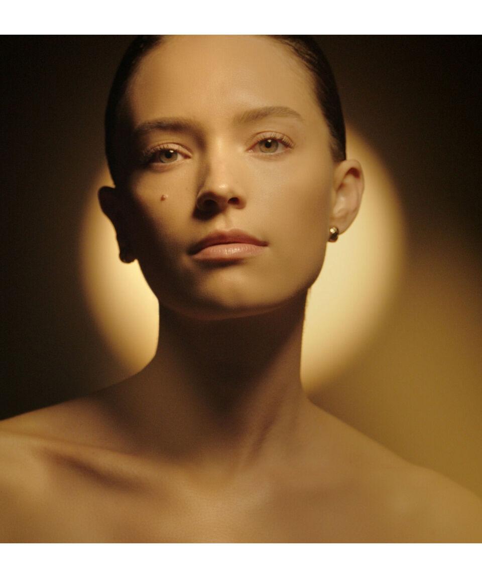 Chanel BÁLSAMO RADIANTE DORADO 15 G