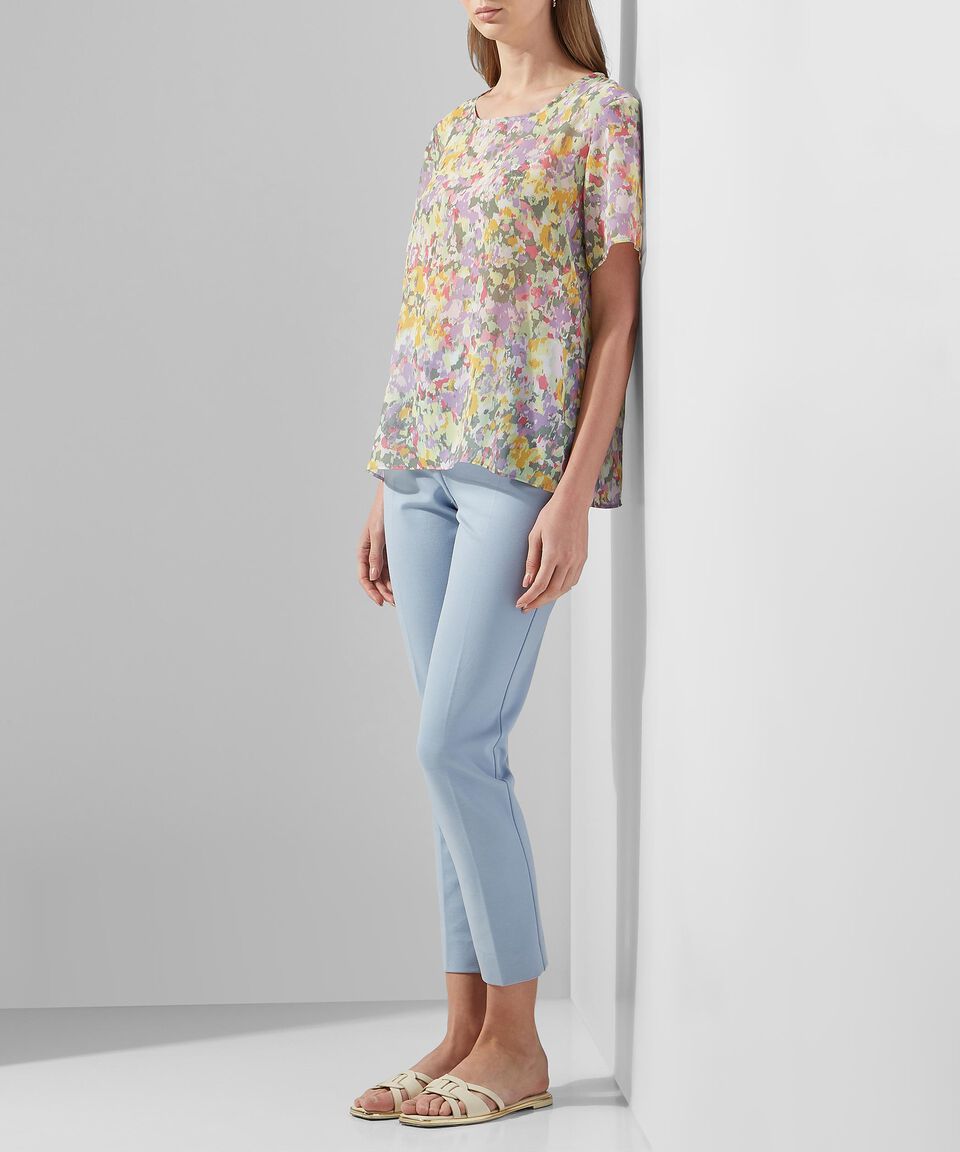 Charme Blusa Con Flores De Manga Corta Mujer