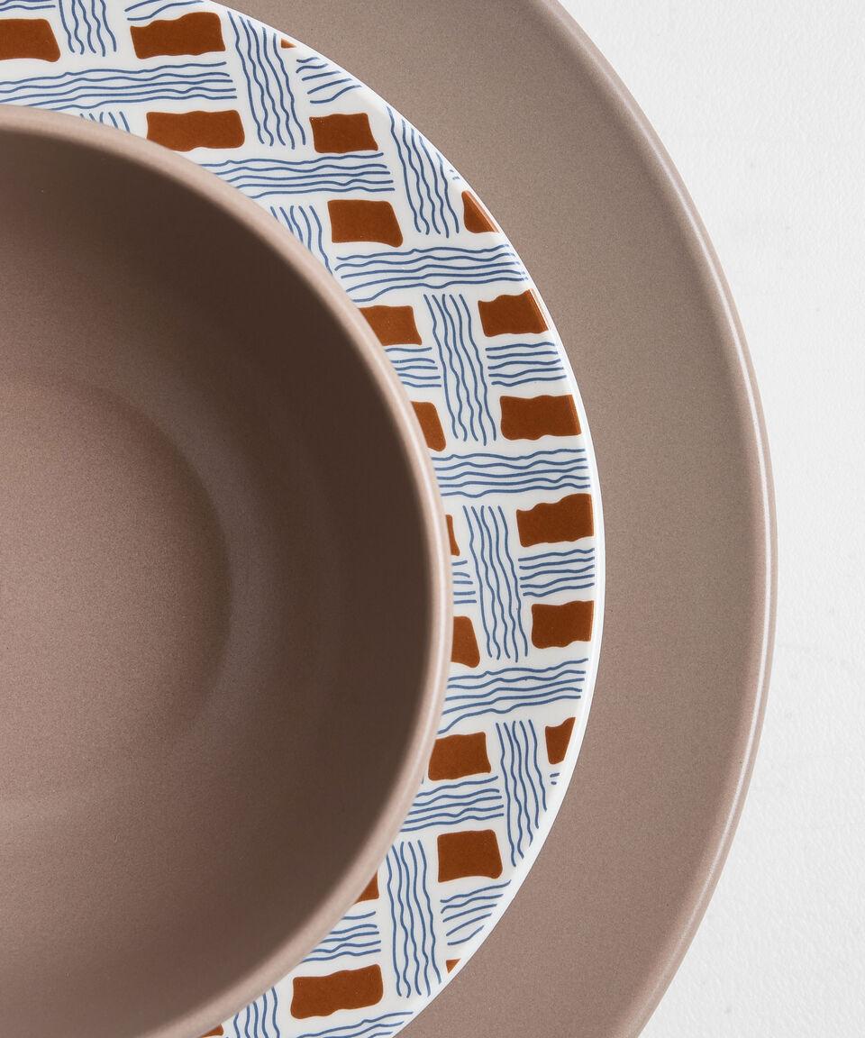 Crown Baccara Vajilla 16 Piezas Grid