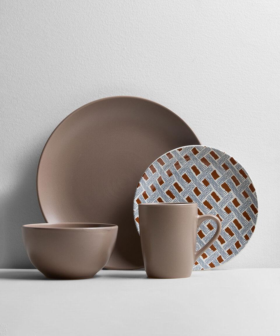 Crown Baccara Vajilla 16 Piezas Grid