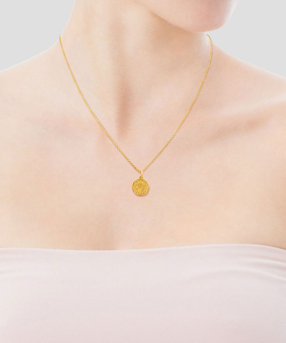 Tous Dije Virgen María En Oro Amarillo De 18 Kilates Devoción Mujer