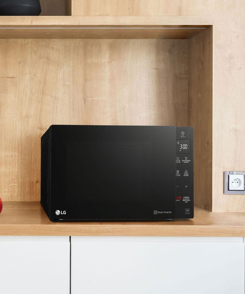 Lg Horno De Microondas NeoChef 1.5 Pies MS1536GIS Negro
