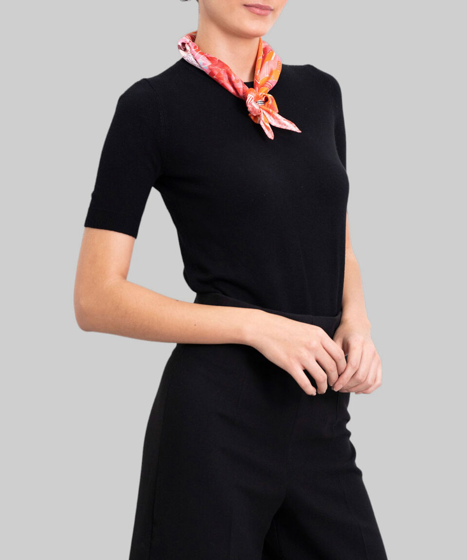 Pineda Covalin Mascada De Seda Roja Guacamayas Mujer