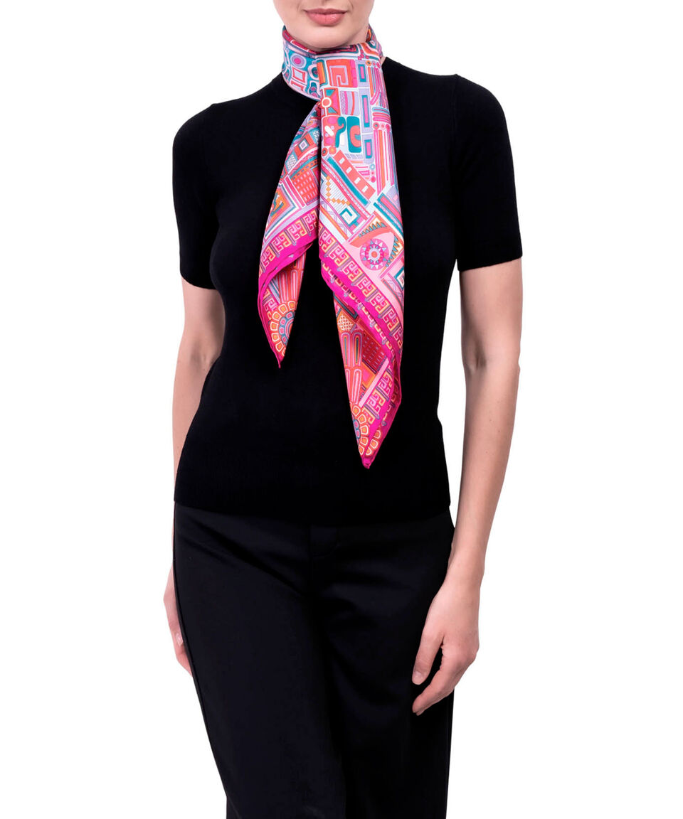 Pineda Covalin Mascada De Seda Rosa Con Decorado Prehispánico Mujer