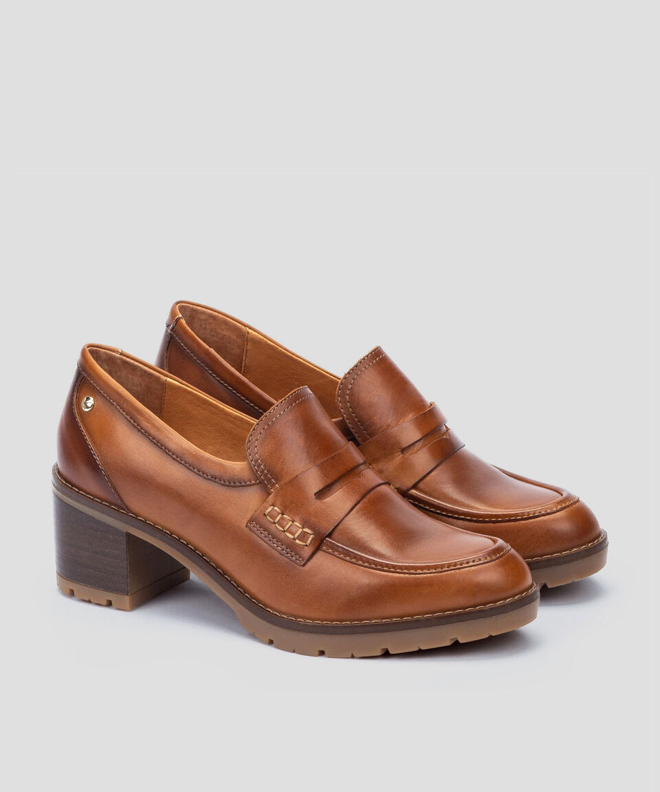 Pikolinos Mocasines Llanes De Piel Con Tacón Medio Ancho Y Cintillo Mujer