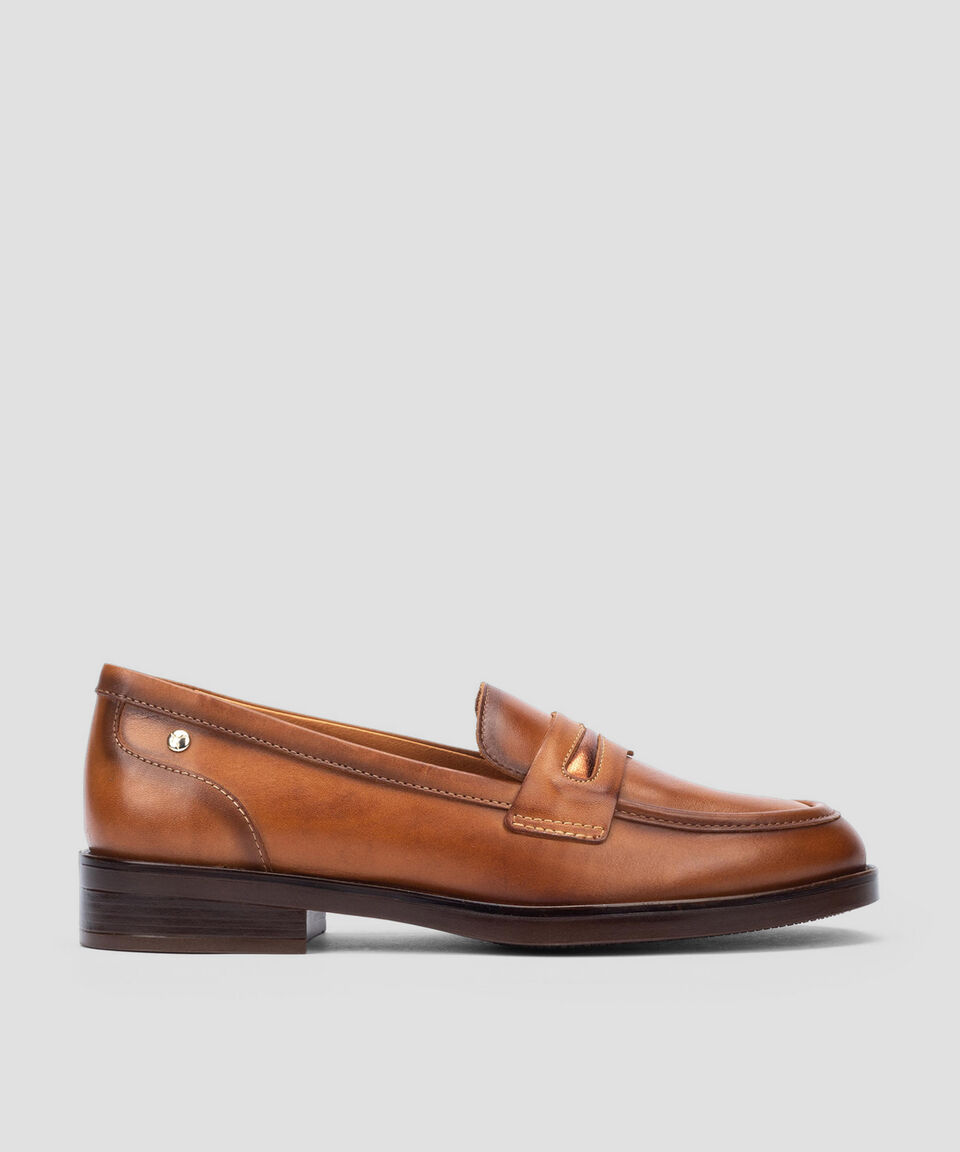 Pikolinos Mocasines Puertollano de piel con tacón bajo ancho y cintillo Mujer