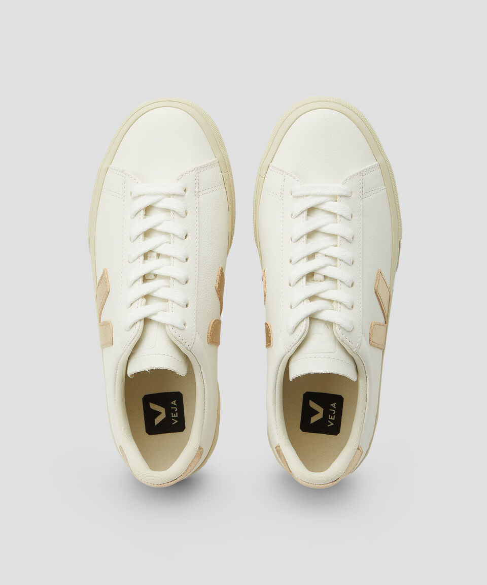 Veja Tenis Casuales Con Plataforma Campo En Piel Mujer