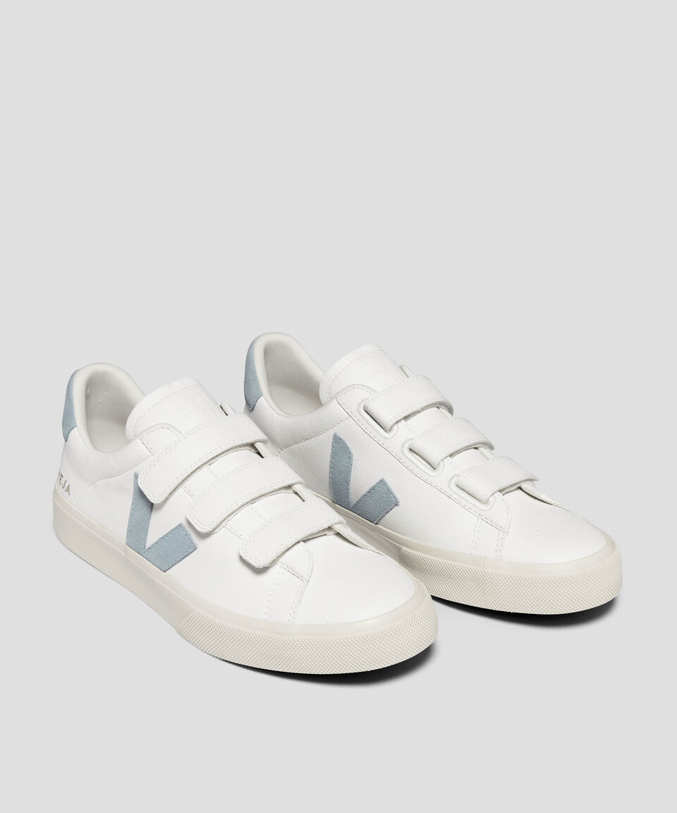 Veja Tenis Casuales Con Plataforma Recife En Piel Mujer