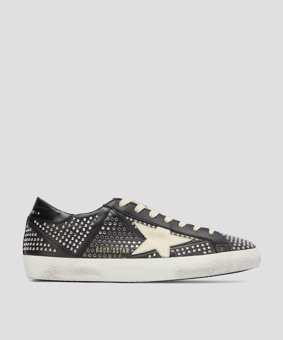 Golden Goose Deluxe Brand Tenis casuales Super-Star en piel vacuna con estoperoles Hombre