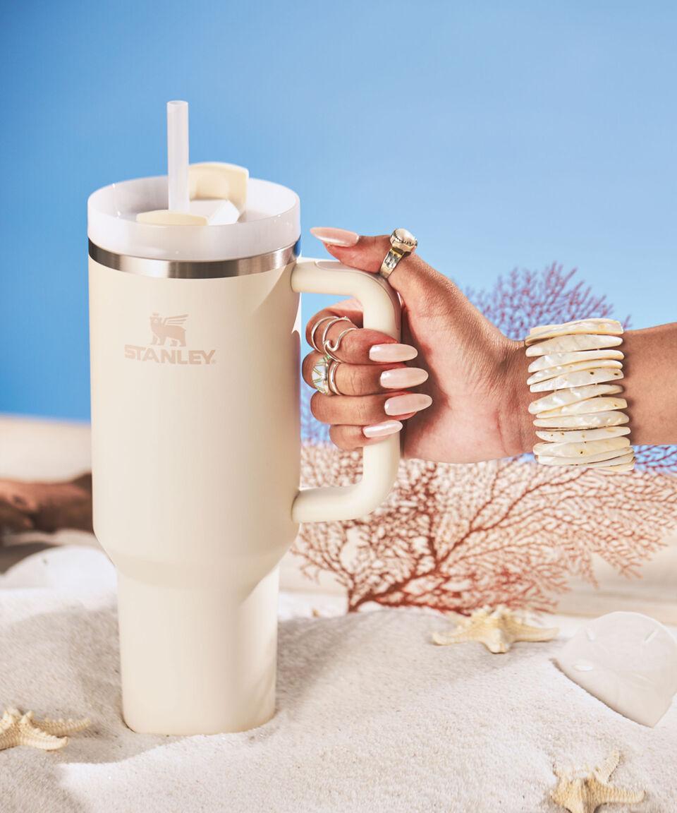 Stanley Termo Stanley Quencher 2.0 FlowState Crema En Acero Inoxidable Con Popote 1.18 L