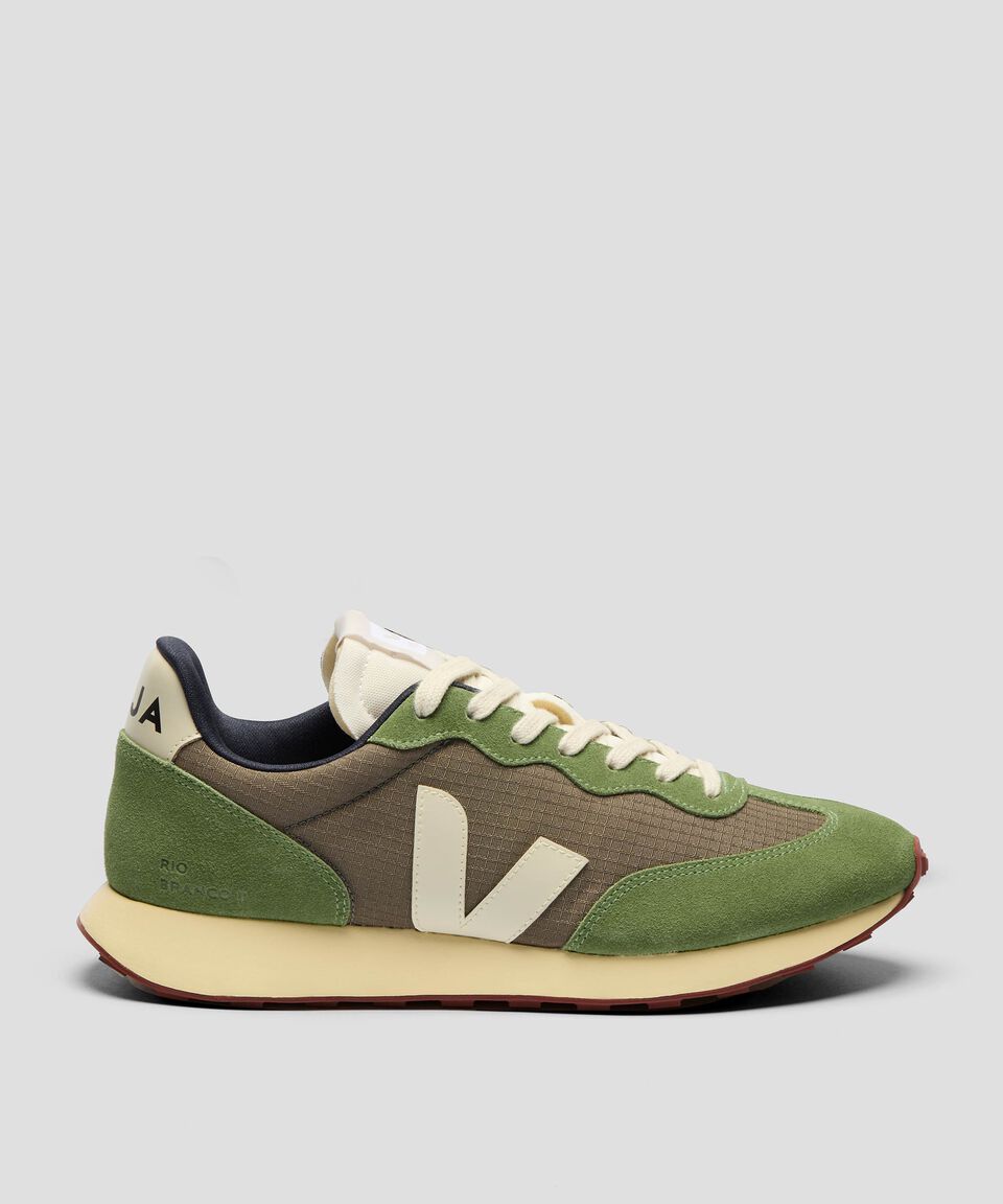 Veja Tenis casuales Río con logo Mujer