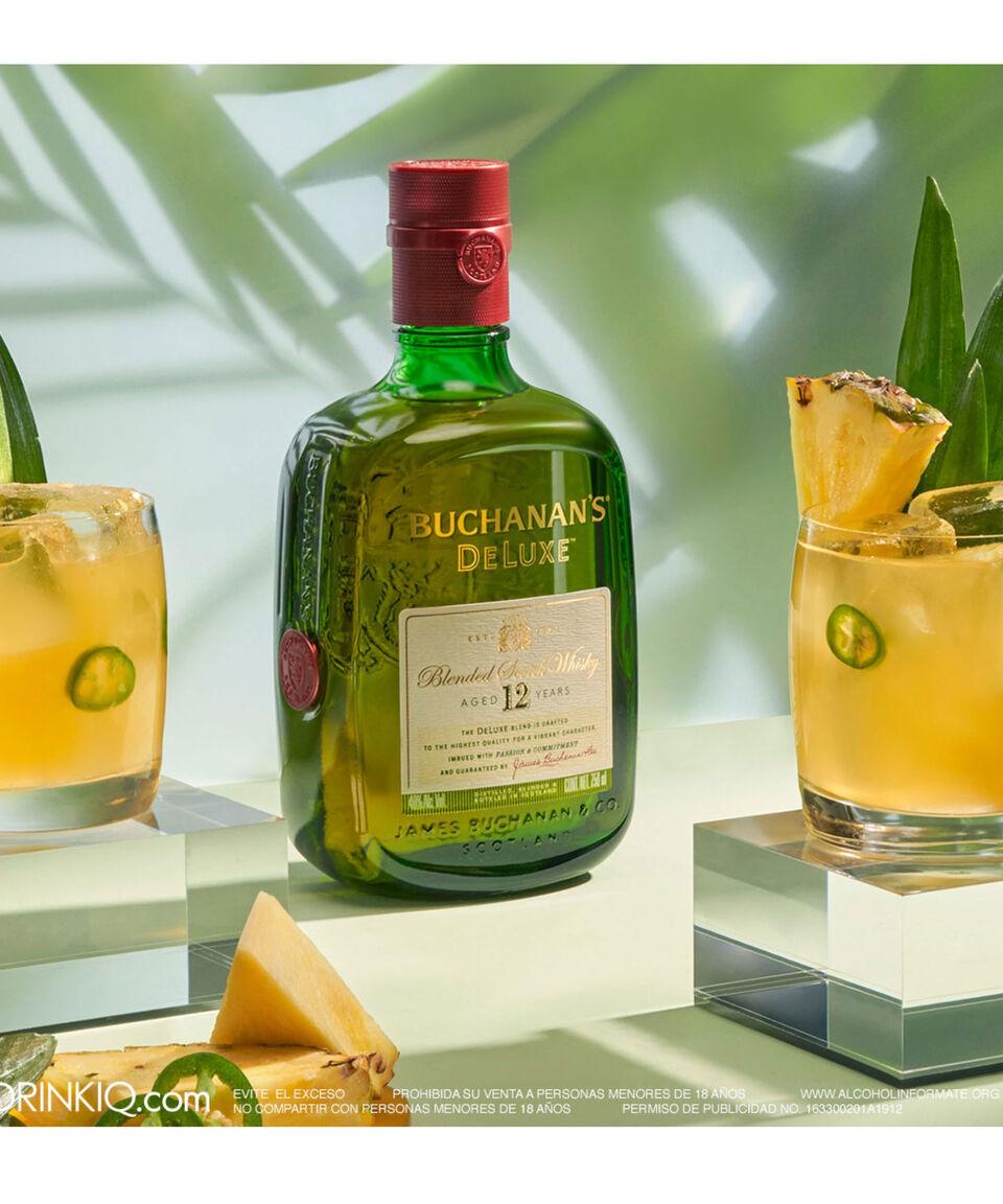 Buchanan's Whisky Buchanan's Deluxe 12 Años Blended Scotch 750 Ml