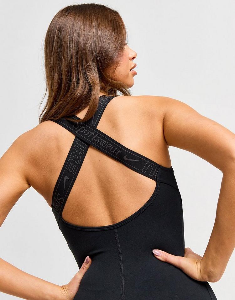 JD Sports Nike Body Training Swoosh