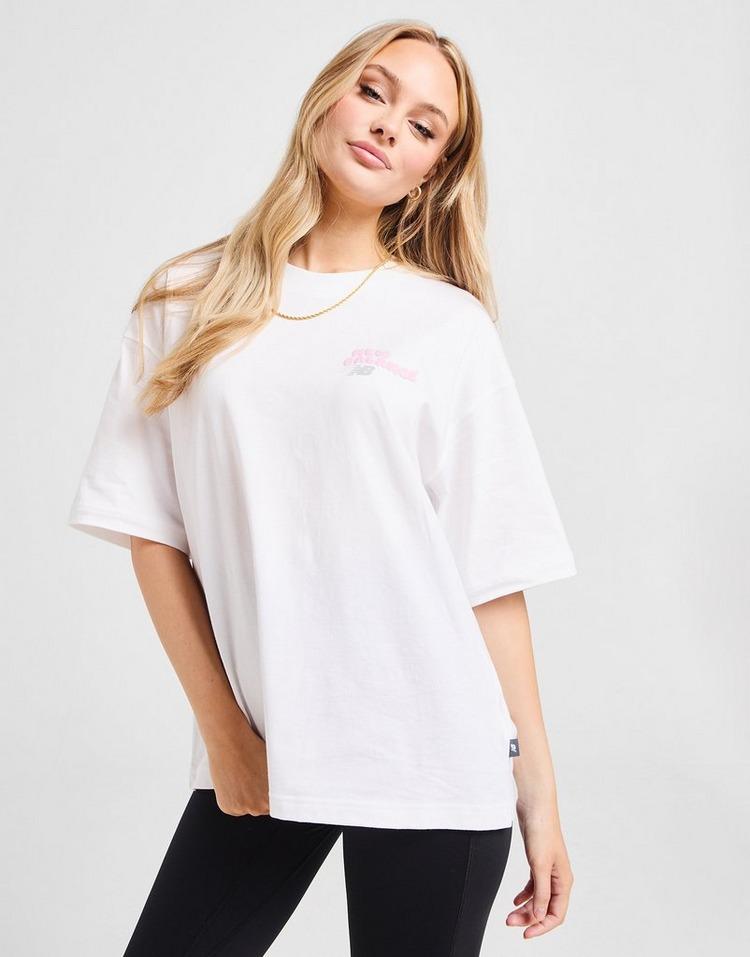 JD Sports New Balance Camiseta 9060 Graphic Boyfriend