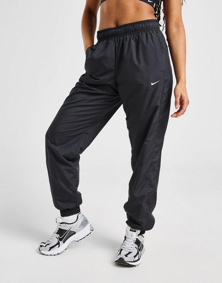 JD Sports Nike Pantalones de chándal Woven Essential