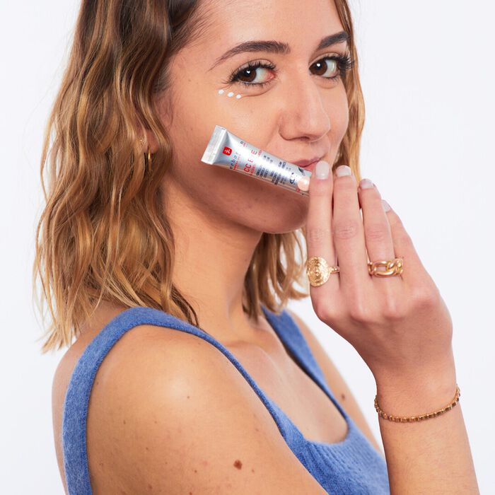 Erborian CC Eye A La Centella Asiática - Tratamiento Iluminador Para El Contorno De Ojos