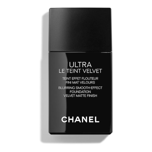 Chanel ULTRA LE TEINT VELVET Fondo de Maquillaje