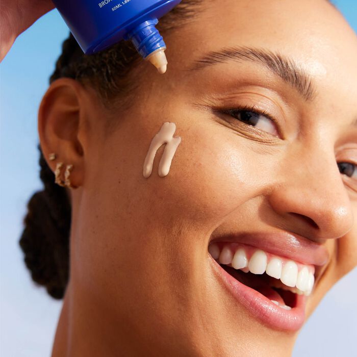 Ultra Violette Future Fluid SPF 50+ - Protector Solar Ligero Zinc