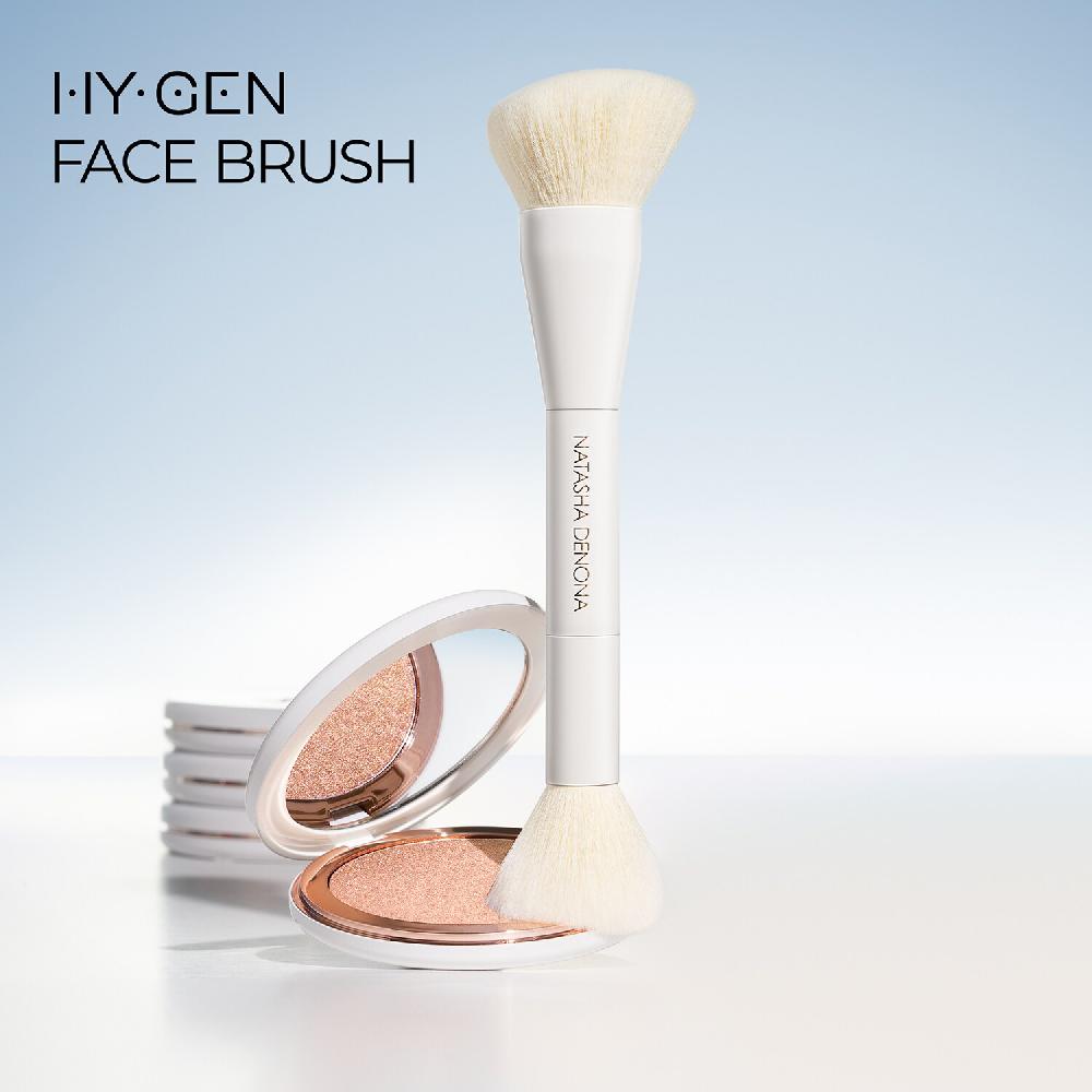 Natasha Denona HY-GEN FACE BRUSH - Brocha Facial Iluminadora De Doble Punta